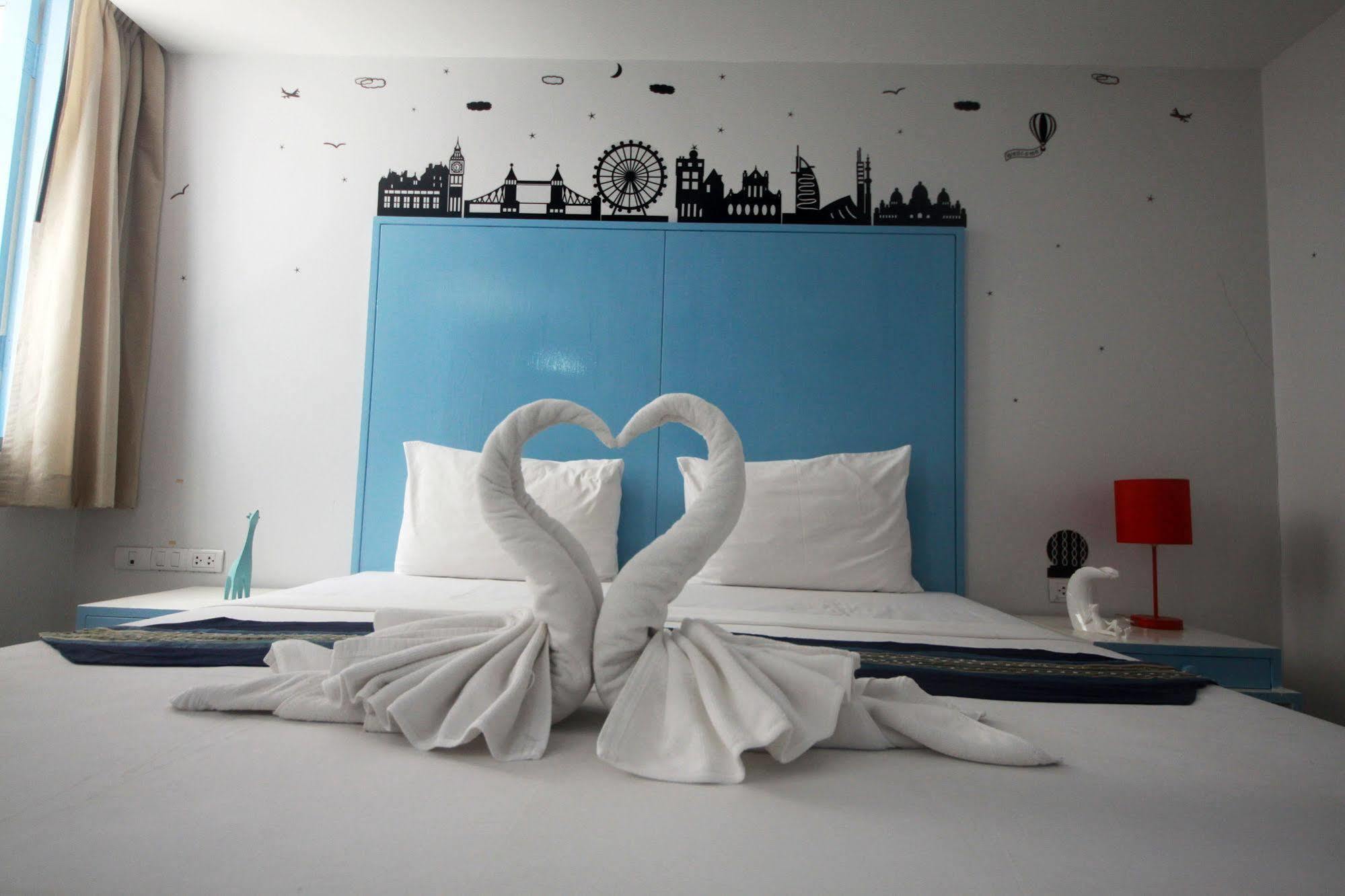Noble House - 200 Meters Patong Beach Phuket Exteriör bild
