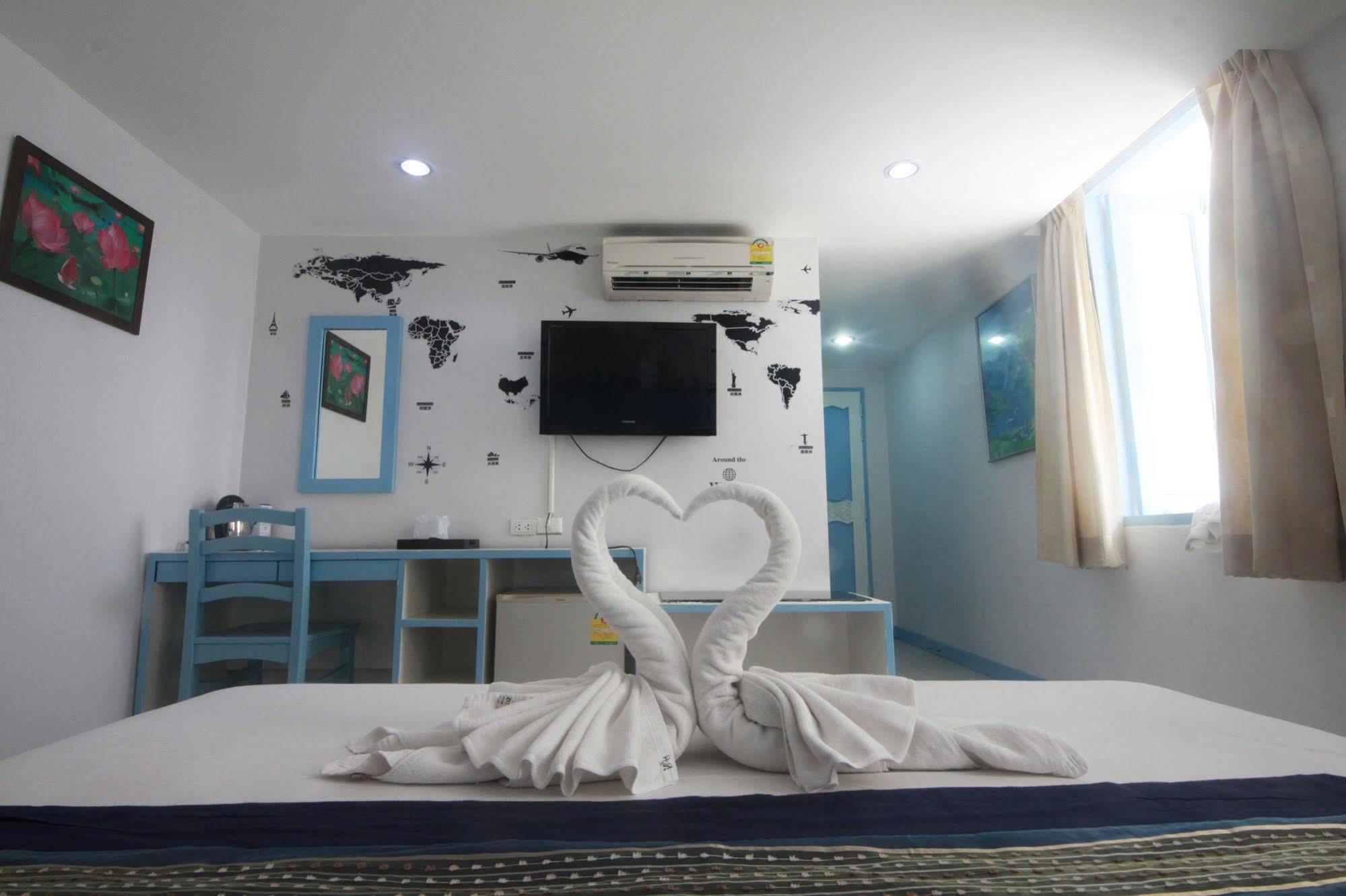 Noble House - 200 Meters Patong Beach Phuket Exteriör bild