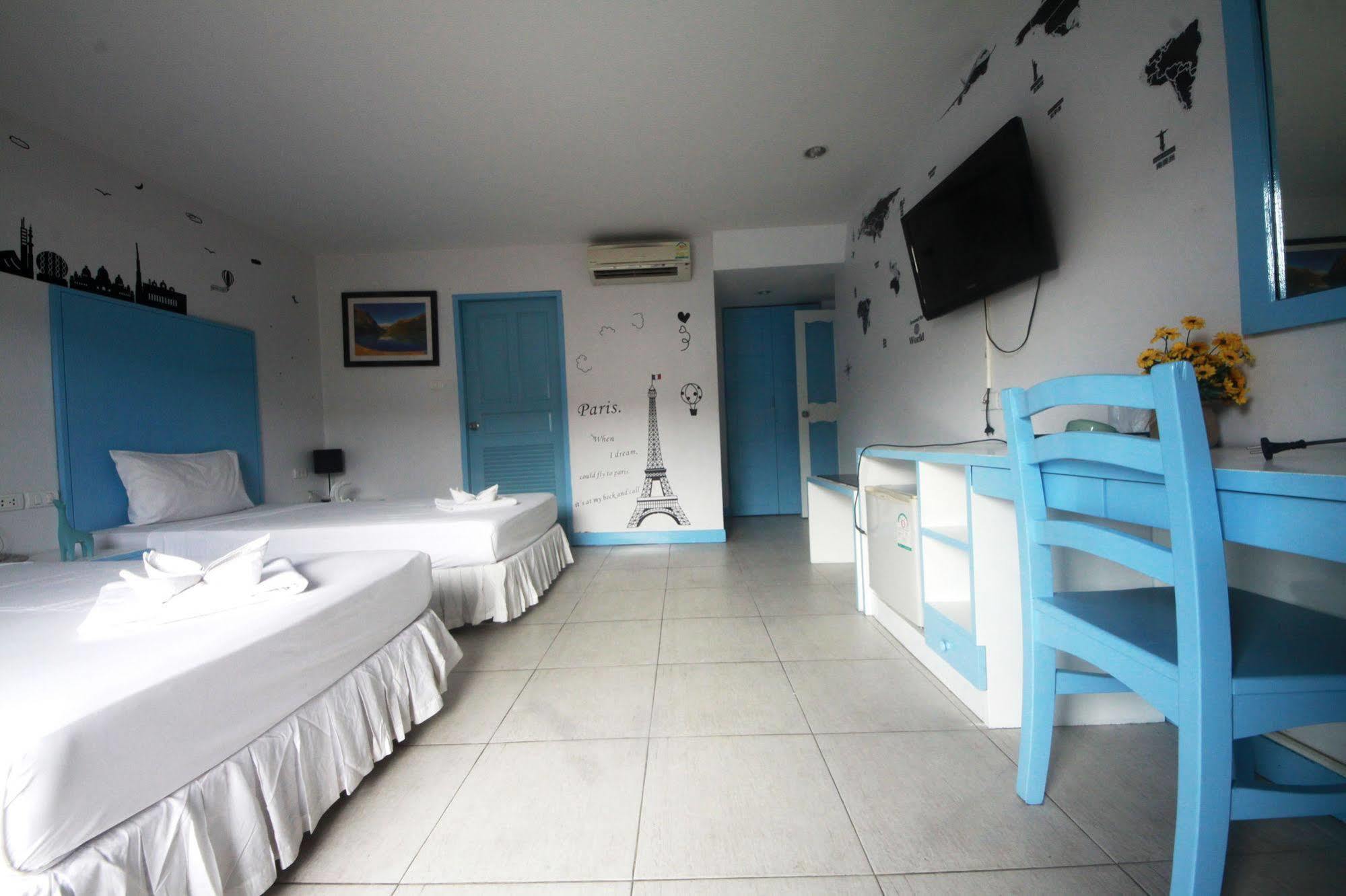 Noble House - 200 Meters Patong Beach Phuket Exteriör bild